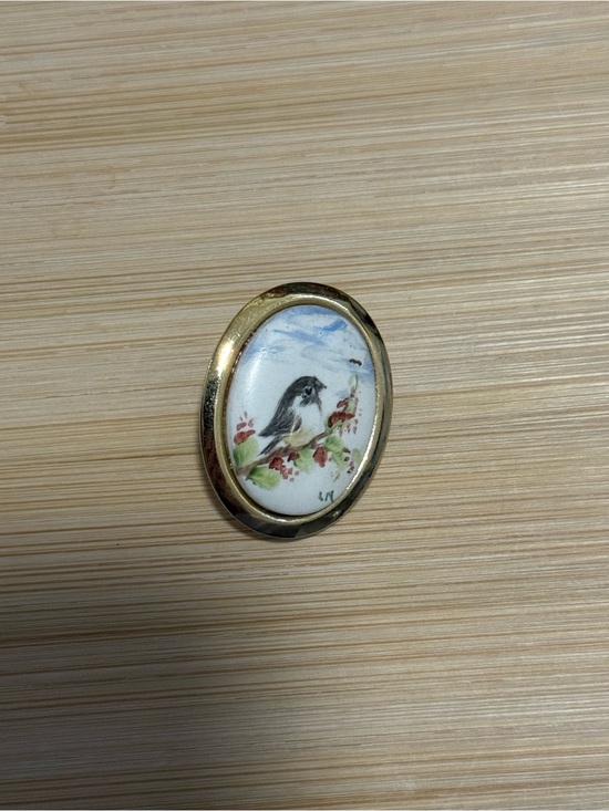 Jewelry - Gold-Tone Bird Porcelain Brooch